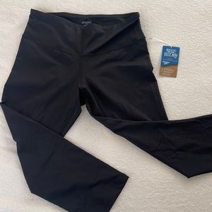 Brooks black medium running capris